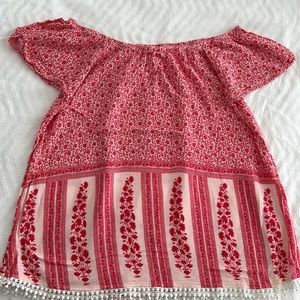 Floral print motifs off shoulder top